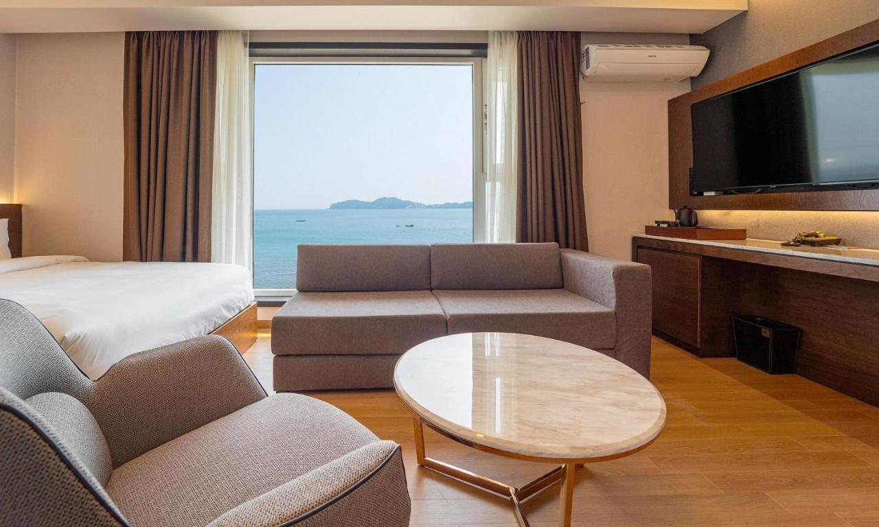 Stubborn Hotel Кодже Екстер'єр фото
