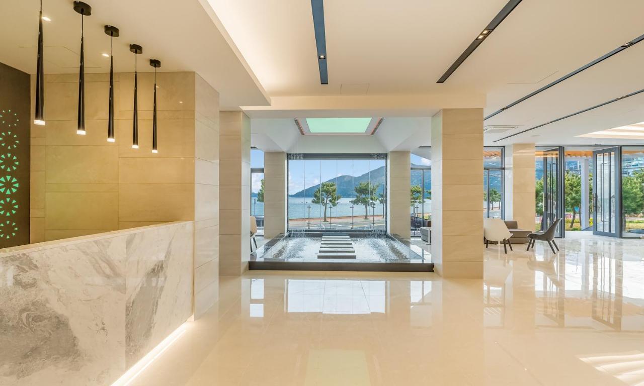 Stubborn Hotel Кодже Екстер'єр фото