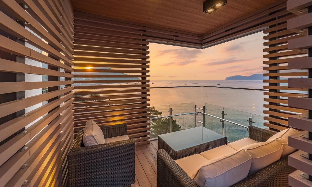 Stubborn Hotel Кодже Екстер'єр фото